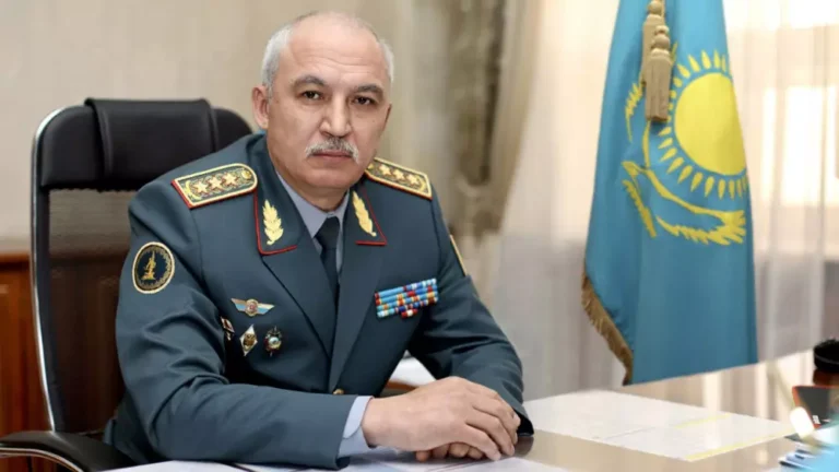 Экс-қорғаныс министрі Қауіпсіздік Кеңесіне жаңа қызметке тағайындалды