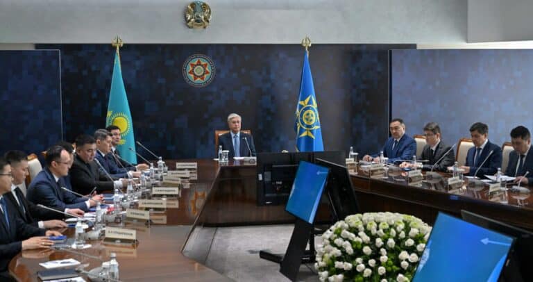 Тоқаев Ұлттық қауіпсіздік комитетінің басшылығымен жиын өткізді