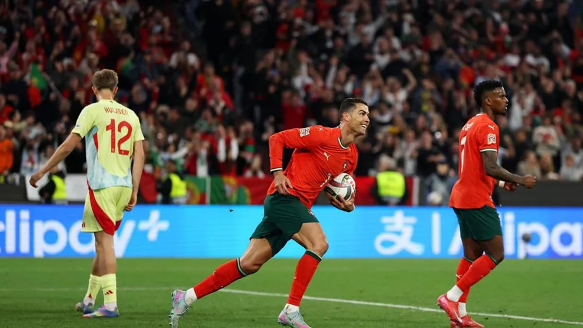 Криштиану Роналду Португалия құрамасына көмектесті / фото: UEFA