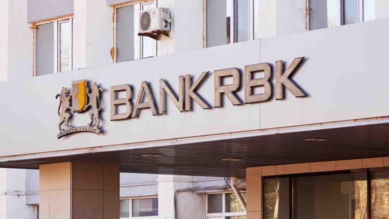 Bank RBK мемлекеттен алған көмектің бір бөлігін уақытынан бұрын қайтарады