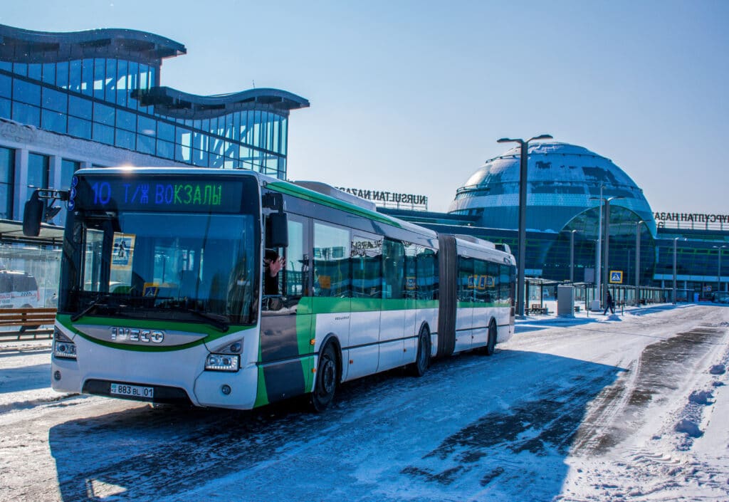 В Астане временно изменились маршруты более 20 автобусных линий