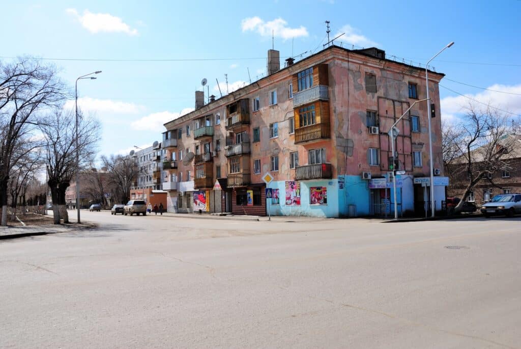 Бектенов поддержал жителей Жезказгана, выделив 2,8 млрд тенге на тепловые сети