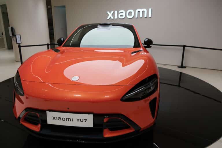Главное к утру: новый электрокар Xiaomi, рекорд S&P 500, рынок труда США