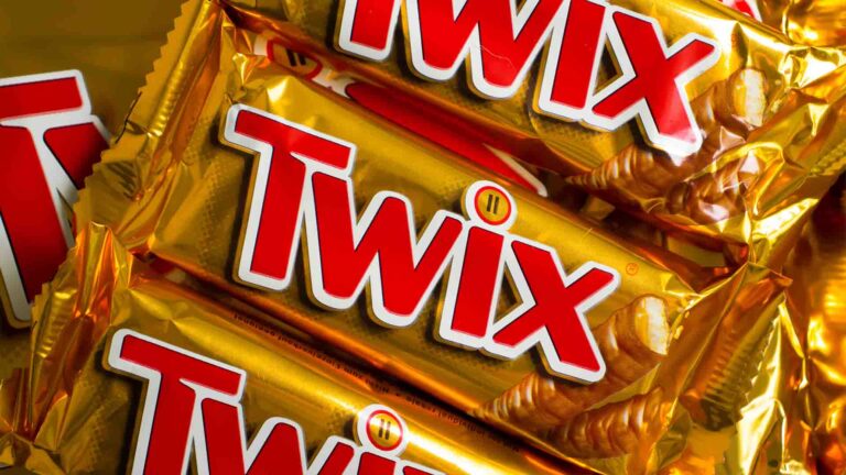 Twix жарнамасына тыйым салынды