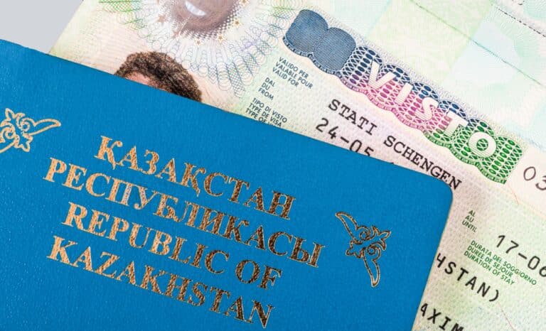 Почти каждый десятый казахстанец получил отказ в шенгенской визе