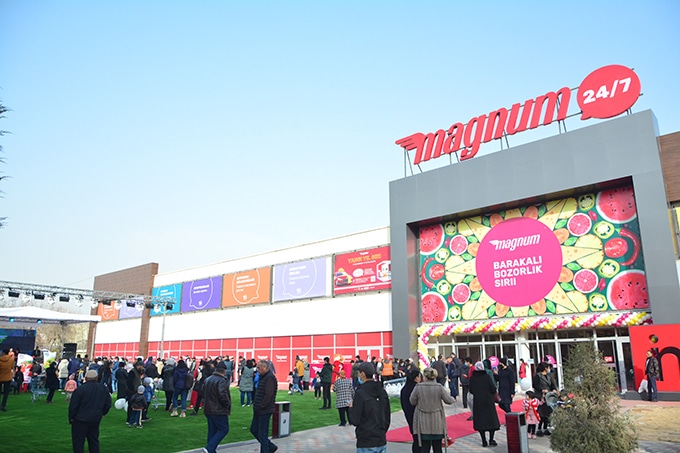 Magnum Ташкенттегі дүкендерін жауып жатыр