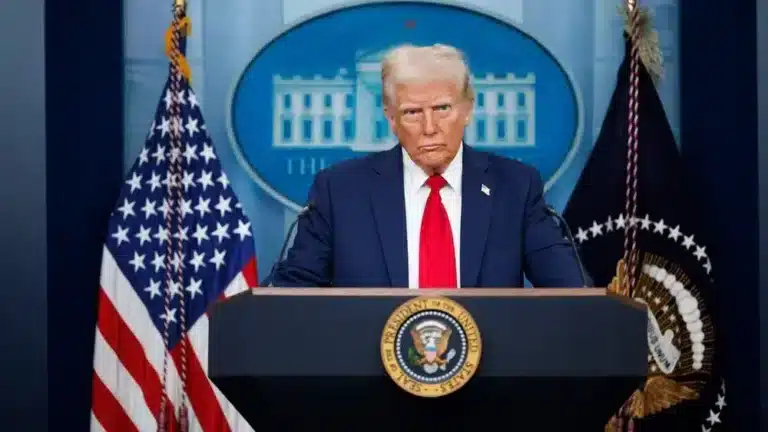 Трамп ввел 25%-ые пошлины для Казахстана