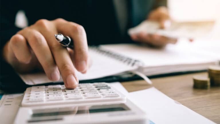 Инфляция в Казахстане ускорилась до 11,8% в июне