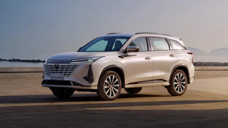 Цена нового Changan CS75 Plus Smart Excellence составляет 6,5 млн тенге