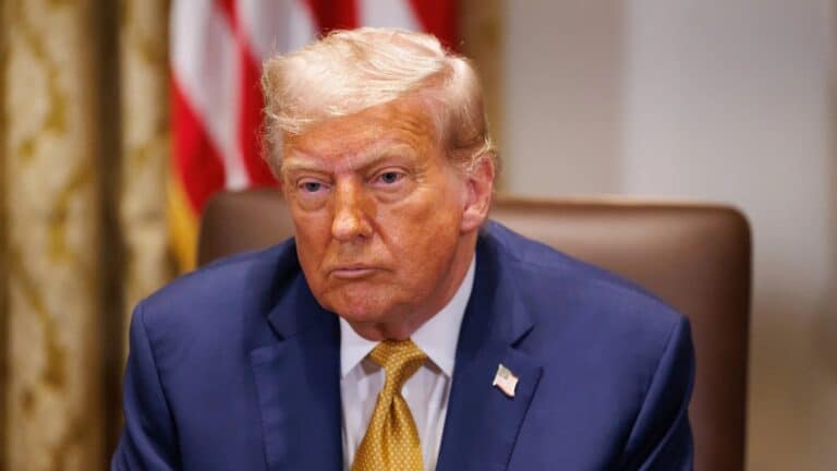 Трамп объявил новый пакет тарифов для Ирака, Филиппин и других стран
