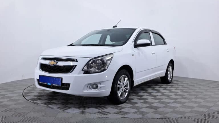 Chevrolet Cobalt в Казахстане подешевел за неделю на 1,7 млн тенге