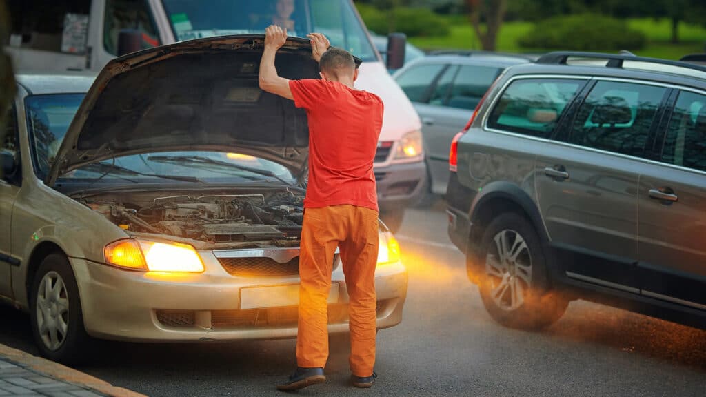 Действия водителя, которые помогут при перегреве двигателя