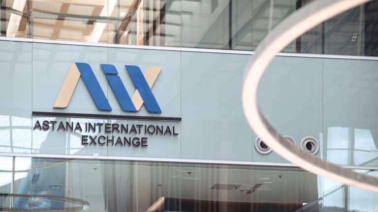 Иностранцы смогут открывать компании на AIX из-за рубежа