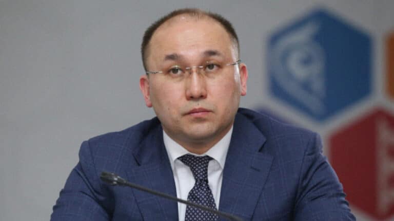 Абаев ресейлік БАҚ-қа сұхбат беріп,  шекарадағы өзгеріске қатысты пікірін айтты