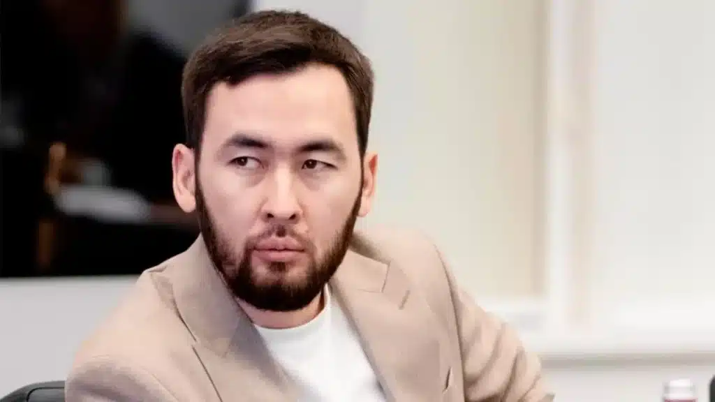 Asar-Ume қорының басшысы өзіне 1 млн теңге жалақы белгілегенде неге сүйенгенін айтты