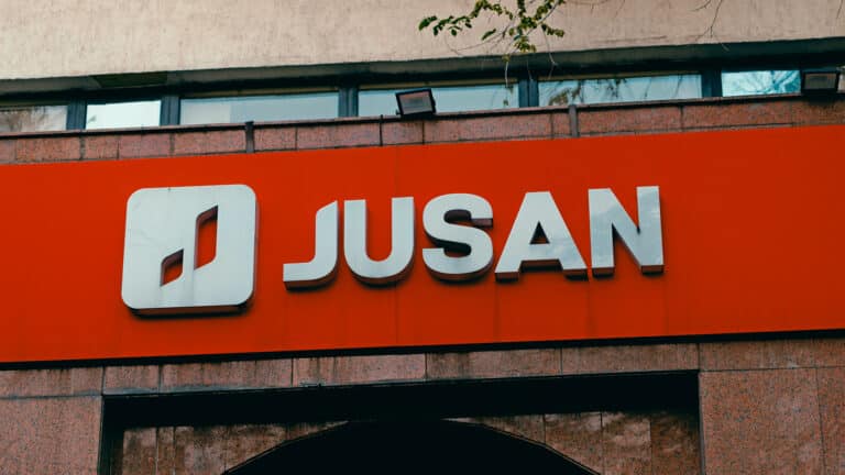 Jusan Bank перечислил 300 млн тенге в фонд Перизат Кайрат, не проверив его