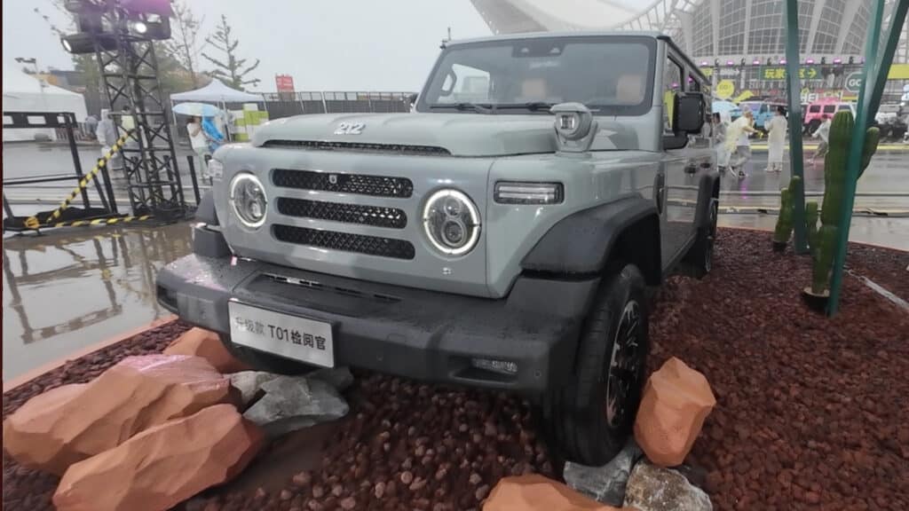 BAW показал обновленный внедорожник 212 T01