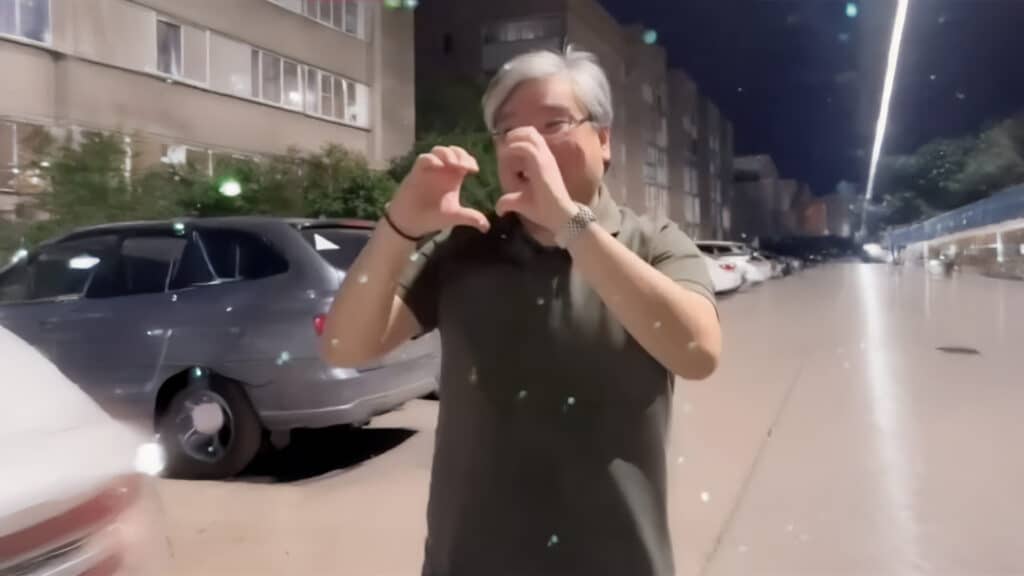 Улыбчивый двойник президента удивил казахстанцев