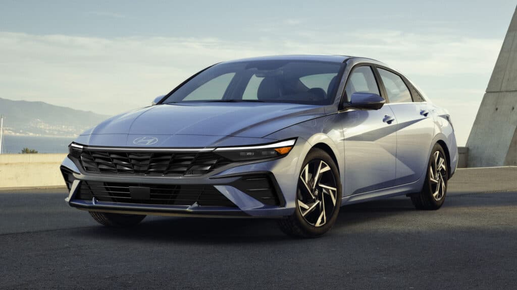 На Hyundai Elantra в Казахстане объявили скидки