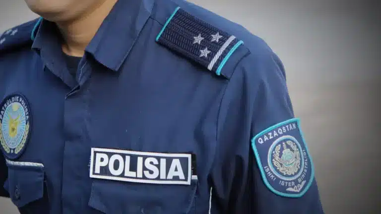 Студентка КазНУ погибла после падения с 14 этажа здания ректората