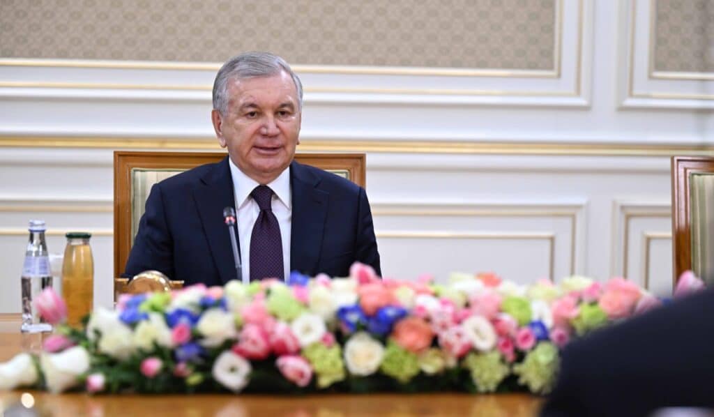 Өзбекстан президенті Назарбаевты туған күнімен құттықтады