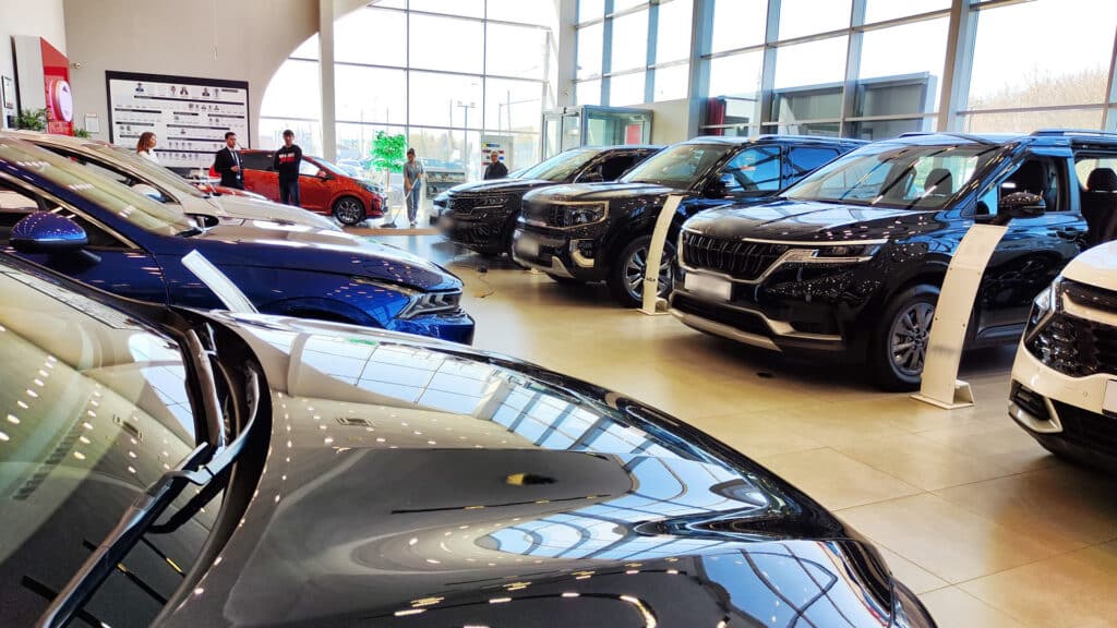 Автосалон Geely в Уральске обязали устранить нарушения условий гарантии