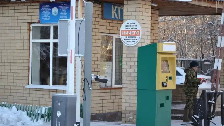 В нацпарке «Бурабай» отреагировали на огромные пробки на пункте оплаты