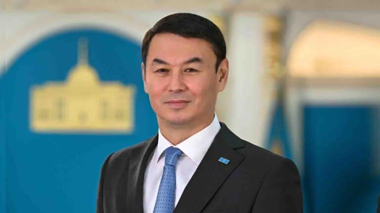 Алматы әкімі Дархан Сатыбалды жайлы Сіз білмейтін жеті дерек