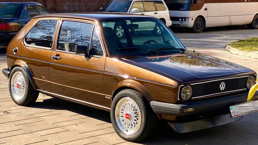 В Алматы продают раритетный Volkswagen Golf за 3,2 млн тенге