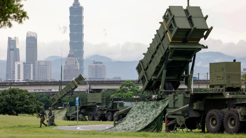 Трамп Украинаға Patriot зымыран кешендерін жолдайды