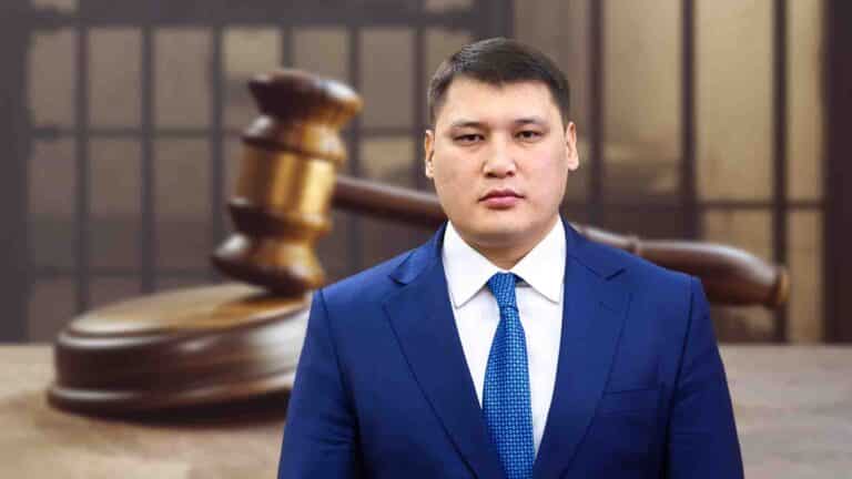 «Арыңды сақта, бала-шағаға ие бол»:  Руслан Берденовтің ісіне байланысты сот басталды