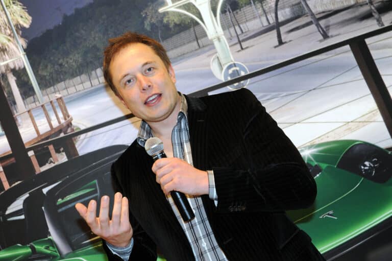 Илон Маск заявил о тяжелых временах для Tesla из-за мер Трампа