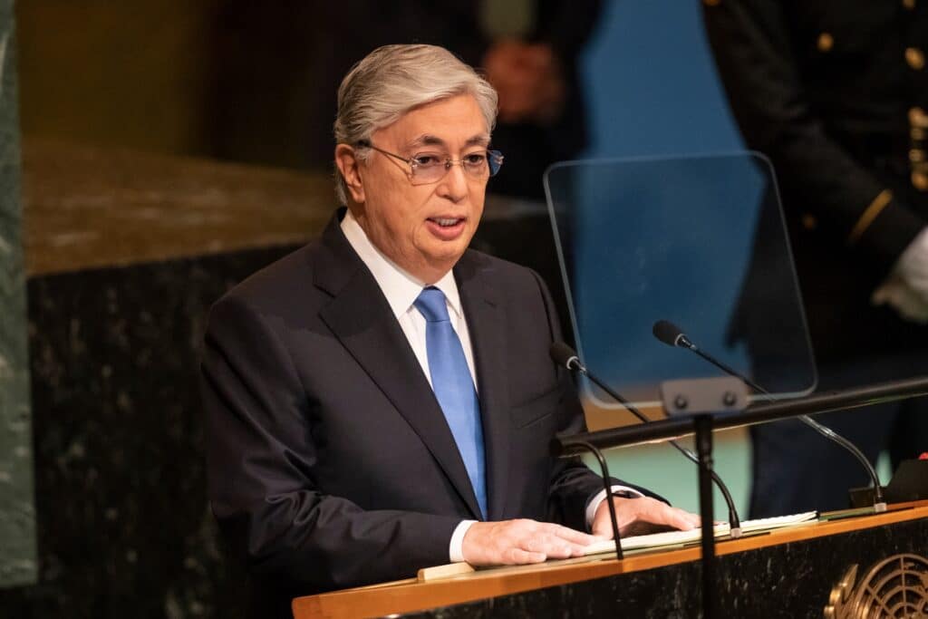 Токаев выразил соболезнования Вьетнаму в связи с трагедией из-за тайфуна