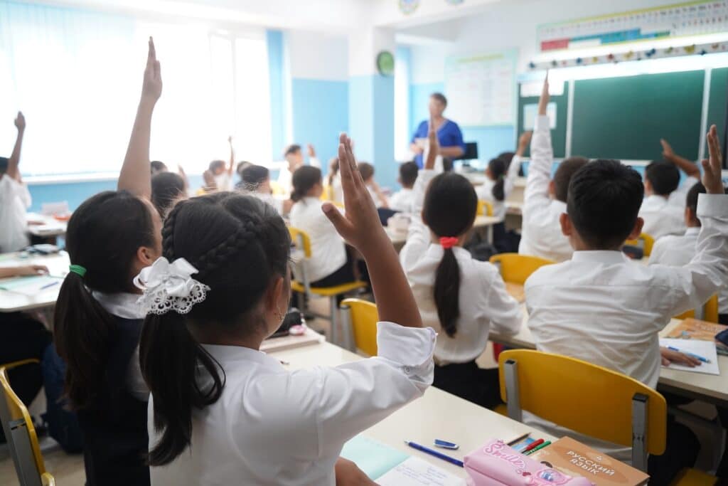 Школьники отдохнут более 28 дней на каникулах в учебном году