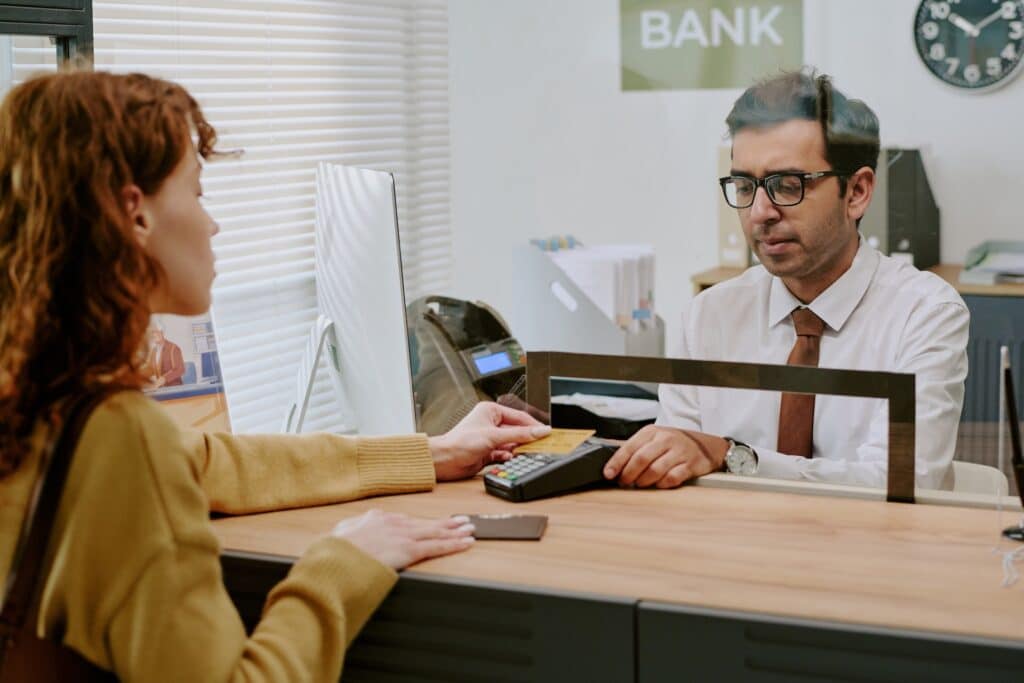 Новый банк в Казахстане начнет работать в августе