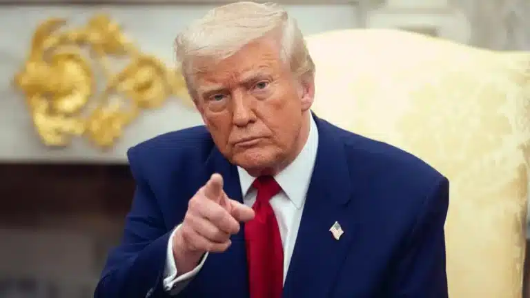 Трамп подал в суд на Wall Street Journal из-за публикации о связях с Эпштейном
