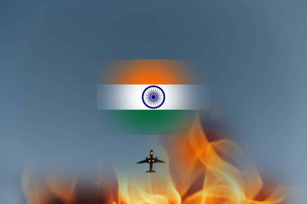 Стали известны новые подробности авиакатастрофы в Индии, унесшей жизни 260 человек