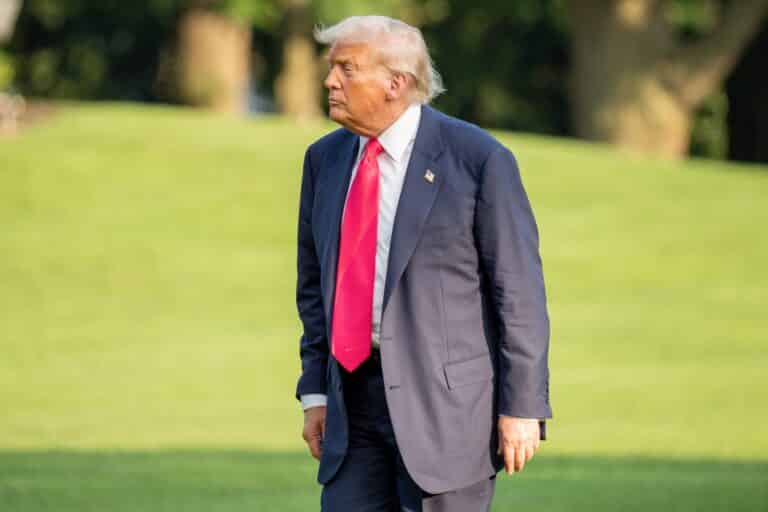 Главное к утру: ставка ФРС, новые пошлины Трампа, ситуация в экономике США и ЕС