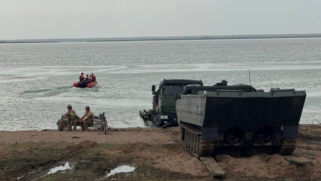 Сорбұлақта жоғалған тікұшақ экипажы мүшелерінің жеке заттары табылды