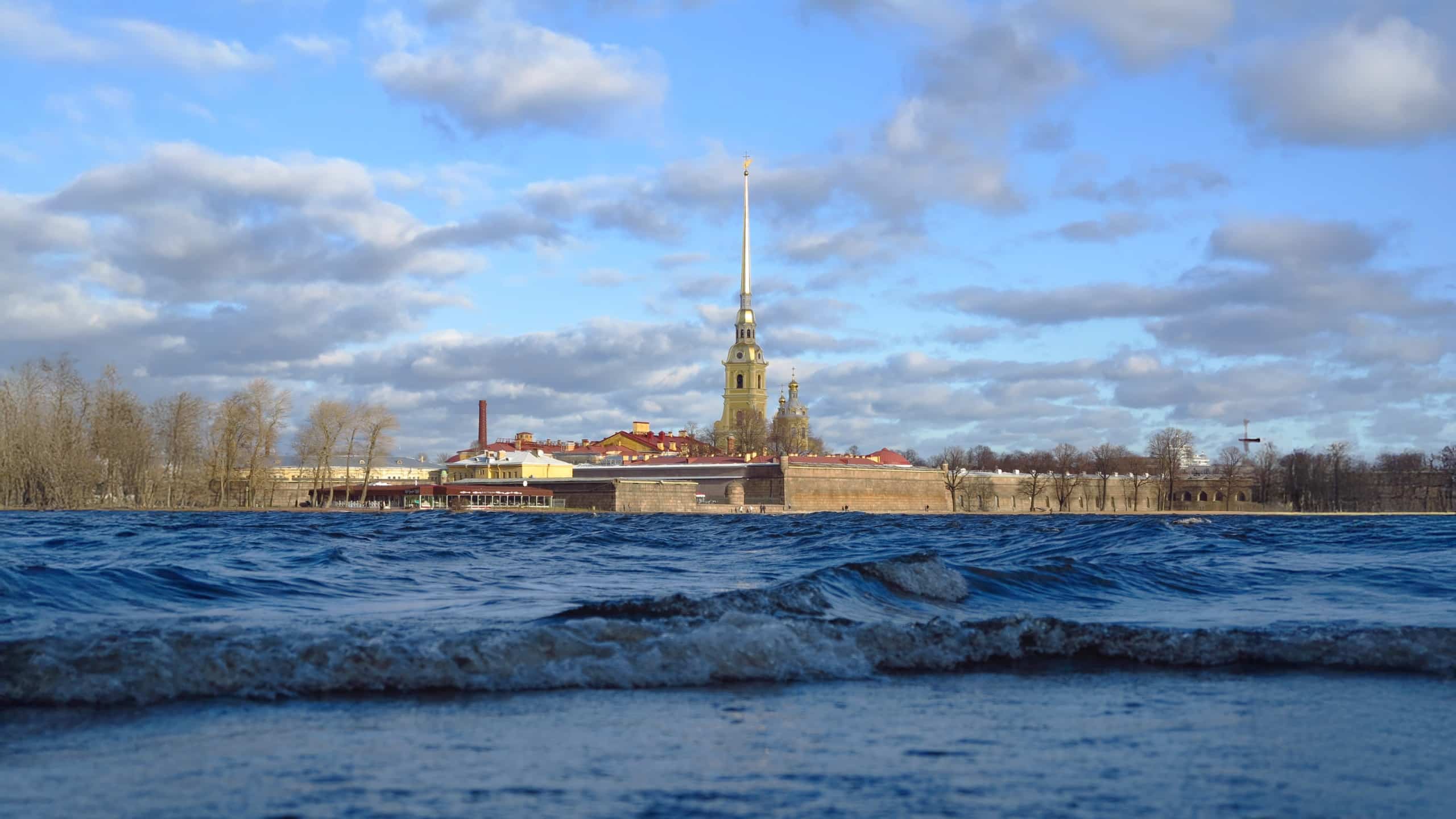 v-sankt-peterburge-ozhidayut-navodneniye-kakogo-ne-bylo-160-let