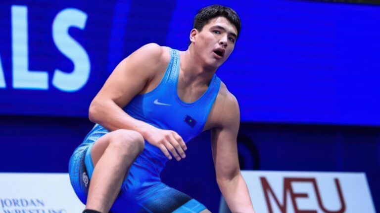 Еще семь медалей завоевали молодые борцы из Казахстана на чемпионате Азии