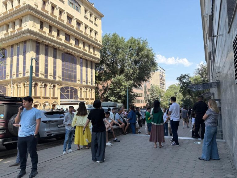 Алматыда дабыл қағылды