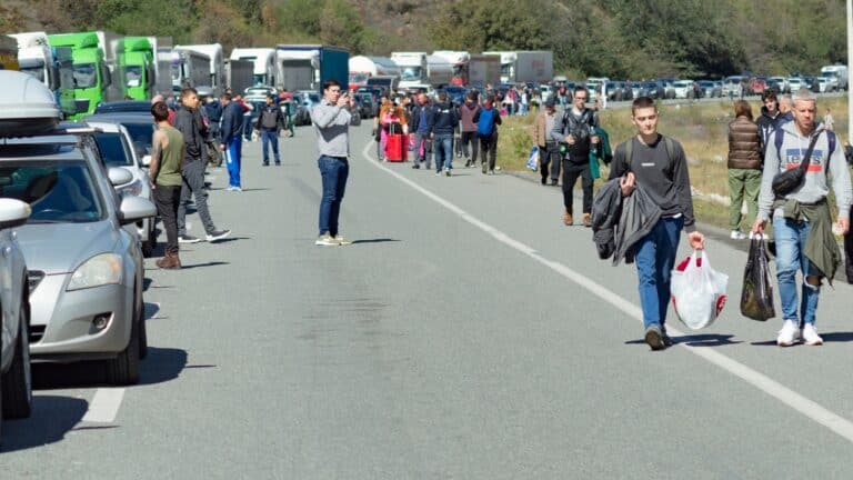 В Казахстане закрывают пункт пропуска на границе с Россией