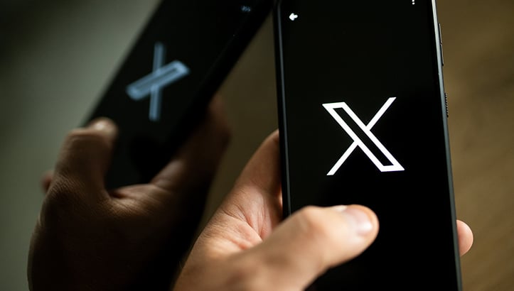 Франция X әлеуметтік желісіне қарсы тергеу бастады