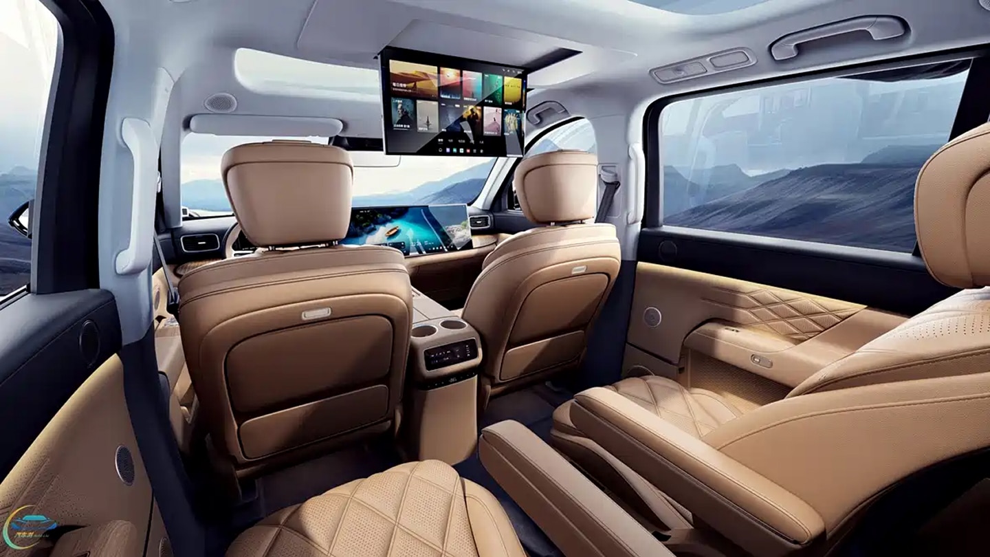 Chery Fulwin T11 EREV, китайский кроссовер Чери 