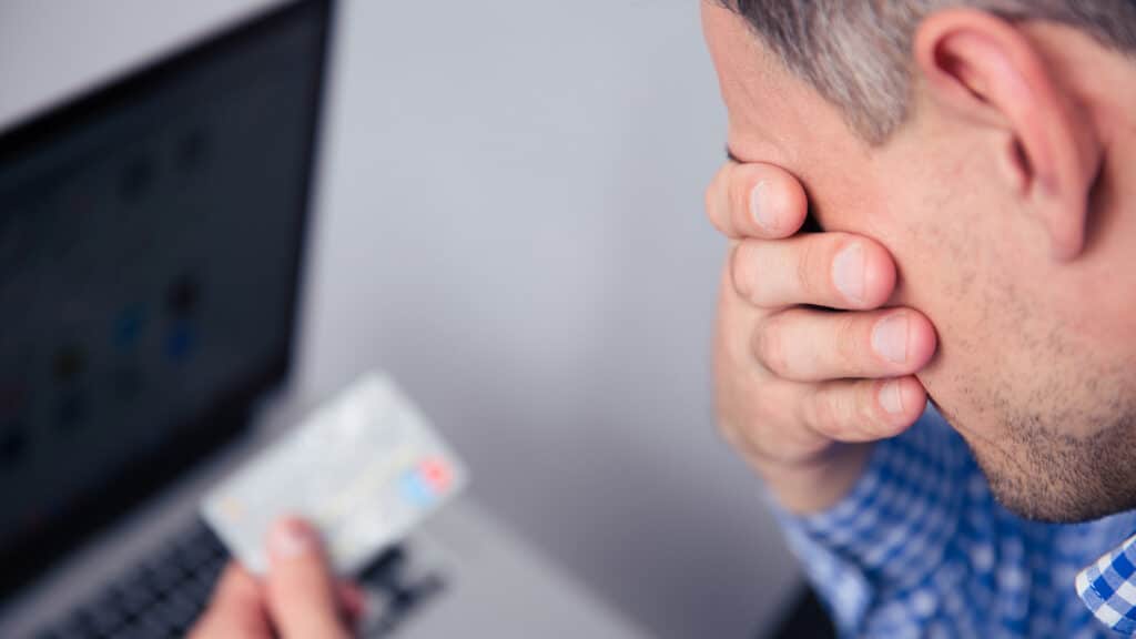 Всех денег в экономике едва хватит, чтобы расплатиться с кредитами казахстанцев