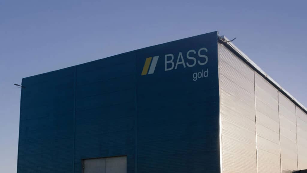 Золотодобытчик Садвакасов займется поставкой торговых автоматов с ИИ