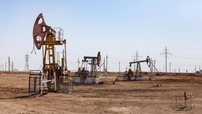 Минэнерго наложило штрафы на нефтегазовые компании на десятки миллиардов тенге