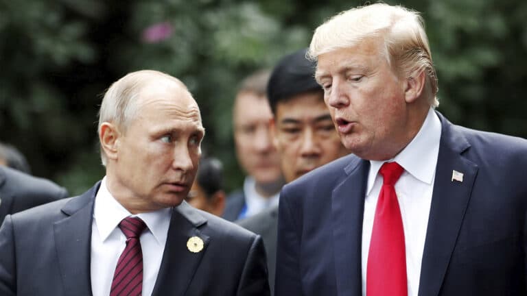 Трамп и Путин обсудят мир в Украине на следующей неделе