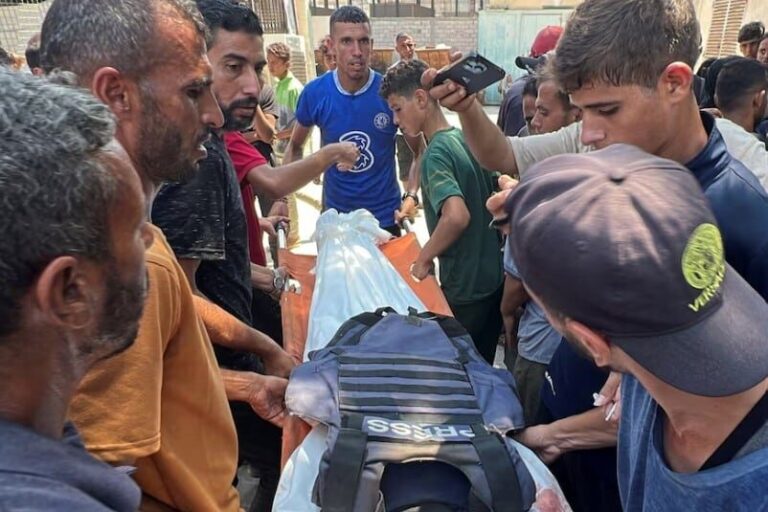 Удар по больнице в Газе унес жизни 20 человек, в том числе пятерых журналистов